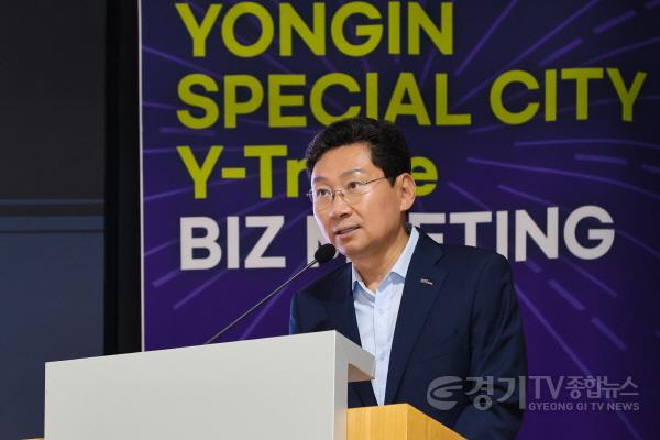 [크기변환]7-2. 27일 HL인재개발원에서 이상일 시장이 환영사를 하고 있다.jpg