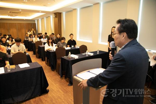 [크기변환]250828 경기도의회, 2025 시군의회 언론홍보담당 워크숍 개최...AI 활용 SNS 홍보기법 등 실무역량 강화 (2).jpg
