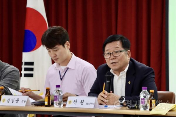 [크기변환]250827 허원 의원, “화훼·양봉은 농촌 활력의 뿌리” 이천시화훼협회 상생간담회 참석 (2).jpg