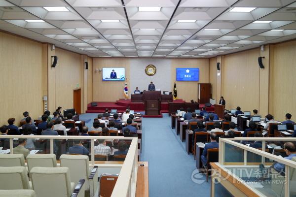 [크기변환]안성시의회, 제233회 임시회 개회 사진 (1).jpg