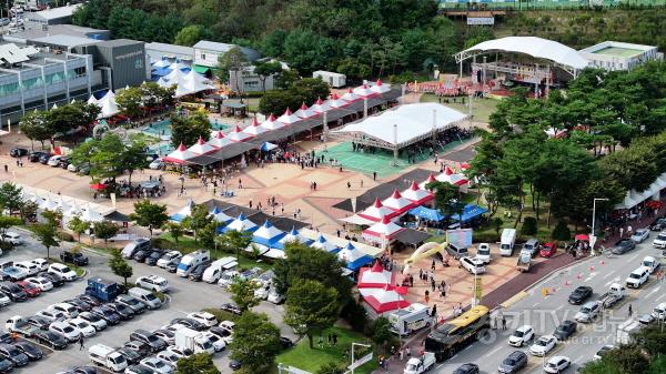 [크기변환]이천시 KBS전국노래자랑 개최 달콤한 복숭아와 축제를 즐기자2.jpg