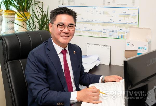 [크기변환]250908 정하용 의원, 용인시 보라동 민속촌입구삼거리 가감속 차선 정비공사 준공(3).jpg