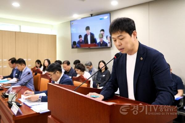 [크기변환]250908 유영일 의원, 경기도 도시 및 주거환경정비 조례 일부개정조례안 상임위 심사 통과 (3).jpg