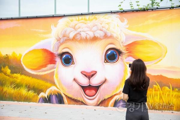 [크기변환]사진 1-2 평택호벽화_10.jpg