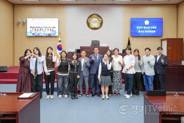[크기변환]250912 안성시의회, 안성시 청소년 수련관 운영 간담회 (1).jpg