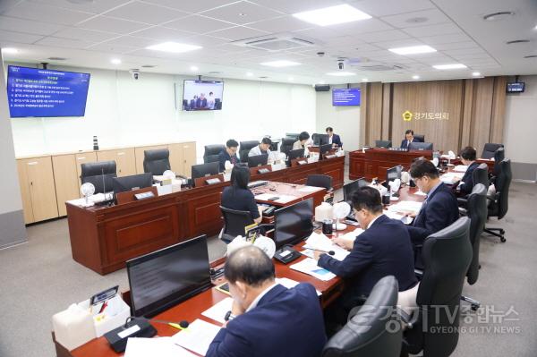 [크기변환]250912 미래과학협력위원회, 조례안·동의안·추경예산 심사...정책 내실화 주문 (1).jpg