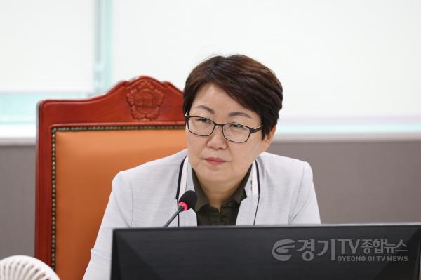 [크기변환]250912 성복임 의원, “군포시민 무시하는 시흥~수원 고속화도로 민간투자사업 추진 질타” (1).JPG.jpg