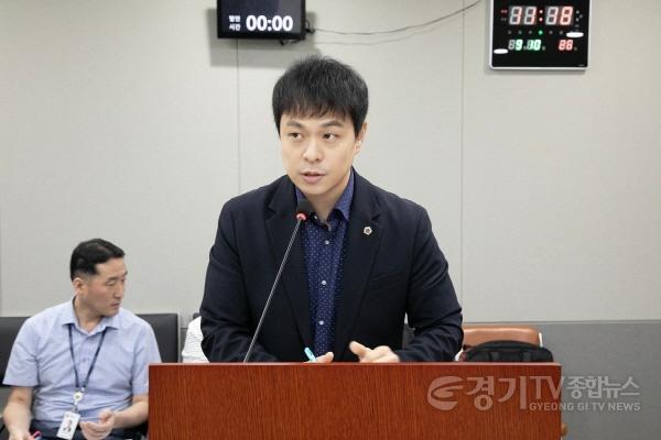 [크기변환]250912 유영일 의원, 경기도 수리할 권리 및 고쳐쓰는 문화의 확산에 관한 조례안 상임위 심사 통과 (1).jpg