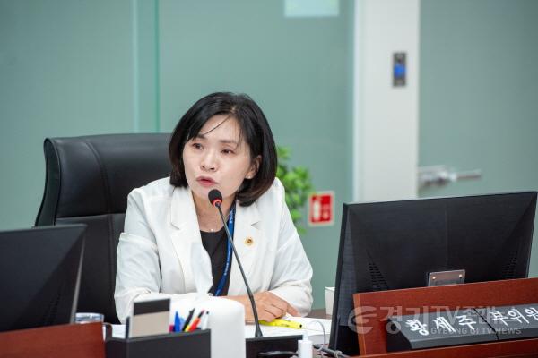 [크기변환]250913_황세주 의원, 사회서비스원 경로당 지원사업 지연 해명에 ‘쓴소리’.jpg
