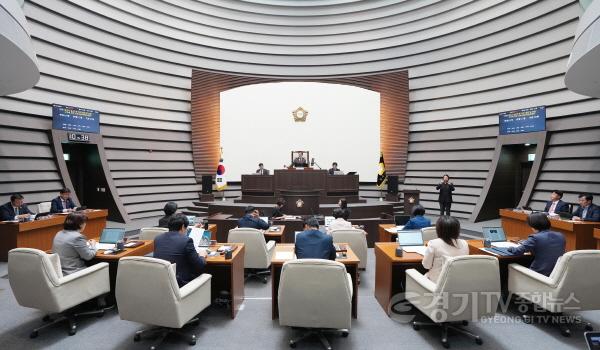 [크기변환]9대 본회의장 전경 사진(319).jpg