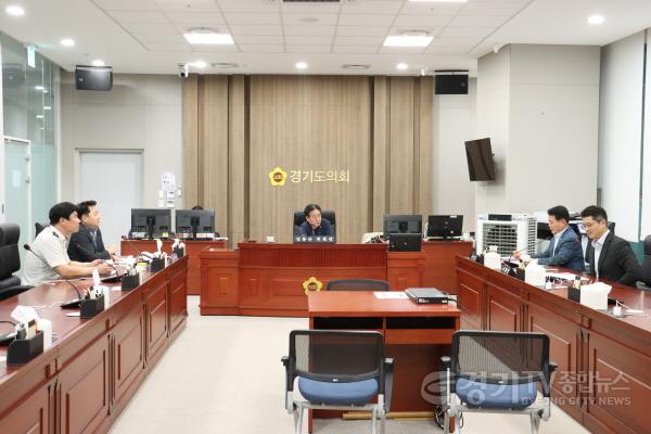 [크기변환]민주당 정책위원회 정책오디션 업무보고1.jpg