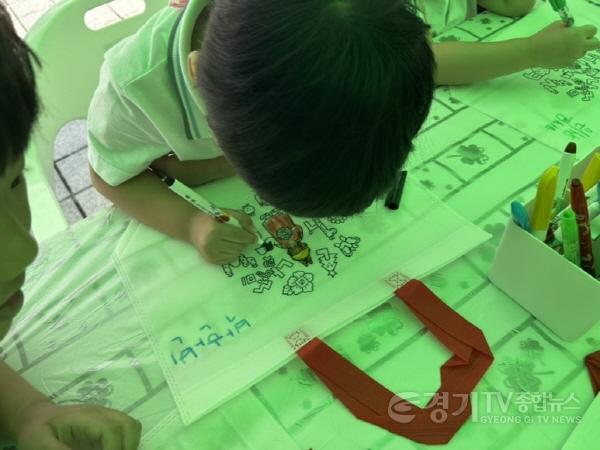 [크기변환]20250930_한글시장큰잔치 체험부스.jpg