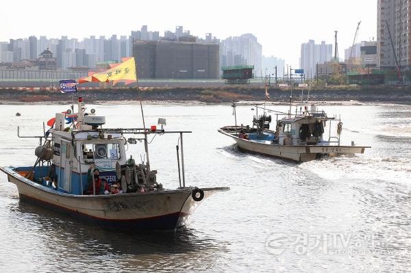 [크기변환]기획보도 사진2 어선 승선 체험 프로그램 현장.jpg