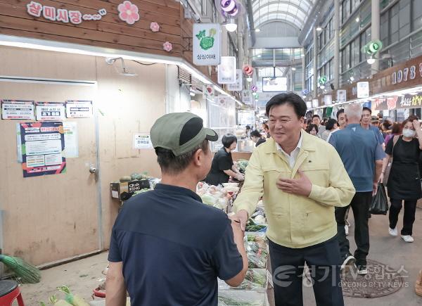 [크기변환]포토뉴스_임병택 시장, 추석맞이 삼미시장 방문 (4).jpg