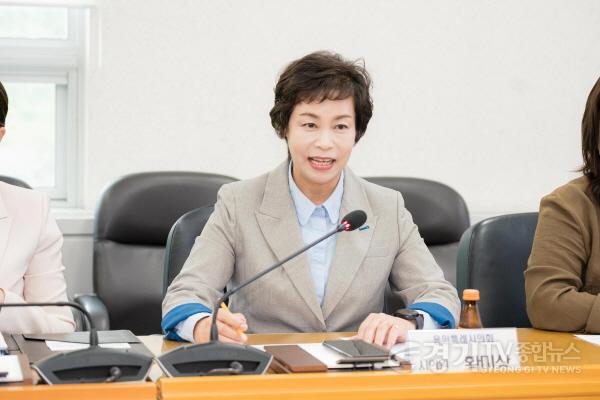 [크기변환]20251002 용인특례시의회 황미상 의원, 용인시 농업·농촌 및 식품산업 지원 조례 개정을 위한 간담회 개최(3).jpg