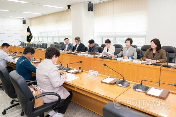 [크기변환]20251002 용인특례시의회 황미상 의원, 용인시 농업·농촌 및 식품산업 지원 조례 개정을 위한 간담회 개최(2).jpg