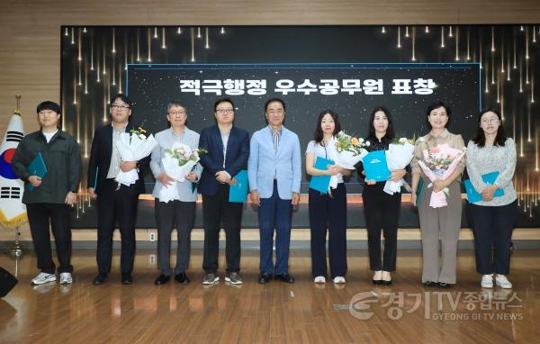 [크기변환]16 평택시 하반기 적극행정 우수공무원 선발 시상.jpg