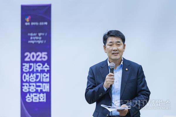 [크기변환]1.배정수 의장 축사 모습.jpg