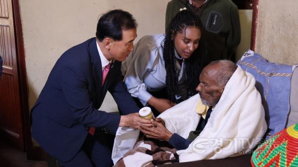 [크기변환]251015 미래과학협력위원회, 에티오피아 한국전 참전용사에 감사와 예우 전해...공적개발원조(ODA) 사업 점검 (2).jpg