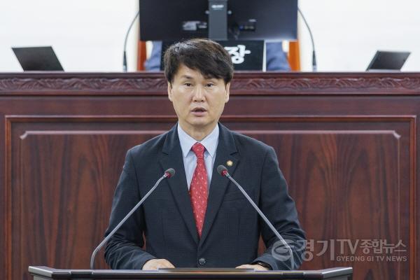 [크기변환]6.송선영 의원 5분발언모습 .jpg