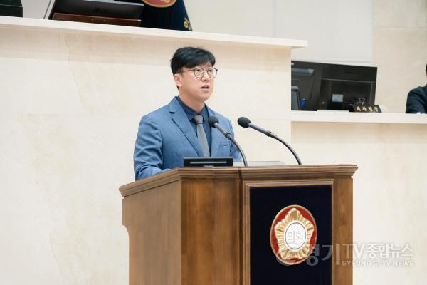 [크기변환]20251020 제296회 임시회 제1차 본회의-5분 자유발언_1.김병민 의원.jpg