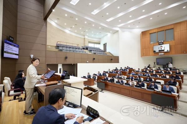 [크기변환]20251020 용인특례시의회, 제296회 임시회 개회(2).jpg