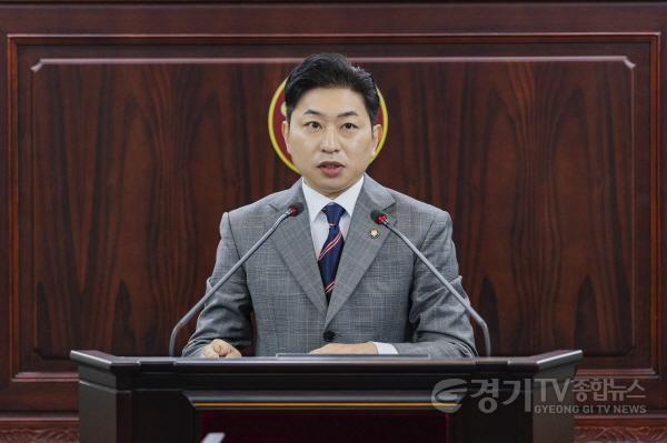 [크기변환]4.김종복 의원 5분발언 모습.jpg