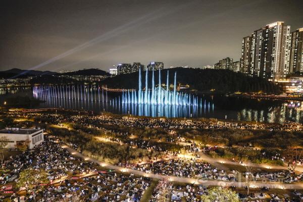 [크기변환]1-3. 루나쇼 전경.jpg