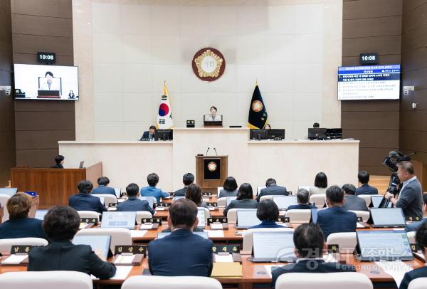 [크기변환]20251024 용인특례시의회, 제296회 임시회 폐회(1).jpg