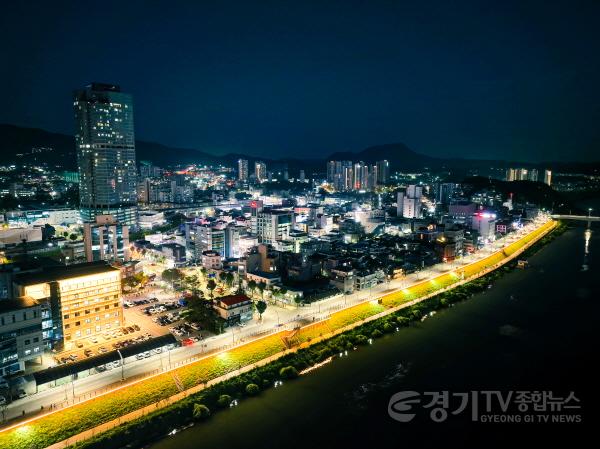 [크기변환]2. 남한강 테라스 야경.jpg