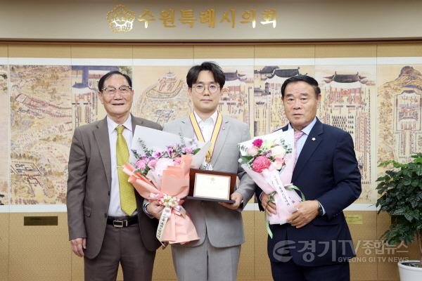 [크기변환]1최원용 의원 (1).jpg