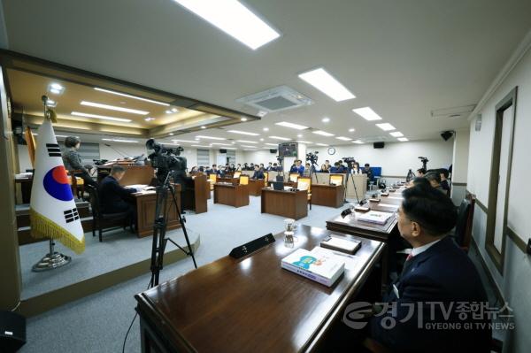 [크기변환]임시회 폐회1.jpg