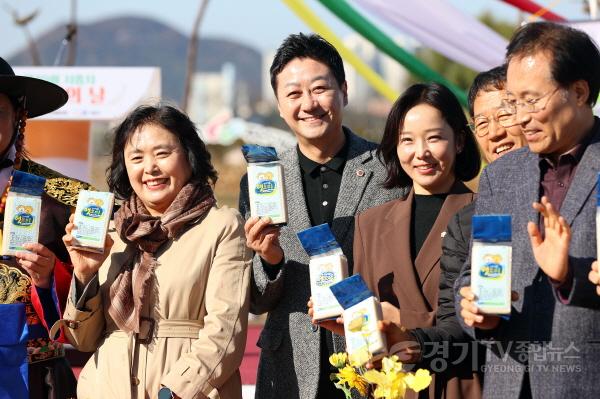 [크기변환]251102 김진경 의장, 제30회 농업인의 날 기념식 참석...농업이 미래 희망 되도록 함께할 것 (3).jpg