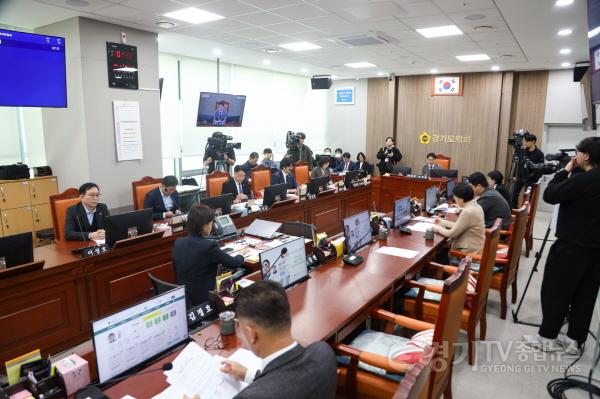 [크기변환]251110 기획재정위원회, 제11대 마지막 행정사무감사 본격 돌입 (2).JPG (1).jpg