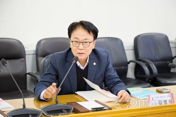 [크기변환]20251110 용인특례시의회 의원연구단체 용인형 컬처노믹스 연구회Ⅱ, 연구용역 최종보고회 개최(3).jpg