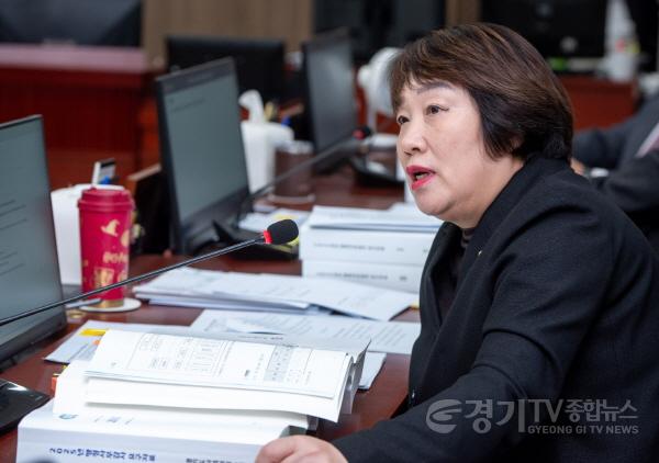 [크기변환]251111 지미연 의원, ‘복지재단의 기본부터 다시 세워야’... 도민 신뢰 회복 촉구.jpg