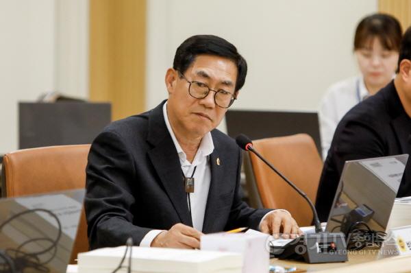 [크기변환][수정]251111 박명수 의원, “GH 부채 15.9조원… 공공성 명분의 차입 확대, 재무구조 점검 시급” (2).jpg