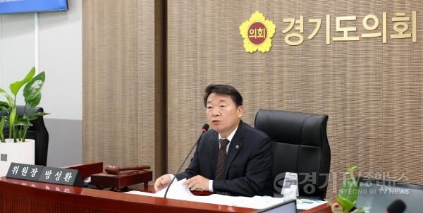 [크기변환]251111 농정해양위원회, 가축방역 및 축산진흥 현안 점검 실시 (2).jpg