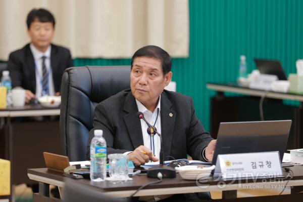 [크기변환]251110 김규창 부의장, 성남시 취약계층 화재 안전망 강화 당부.JPG