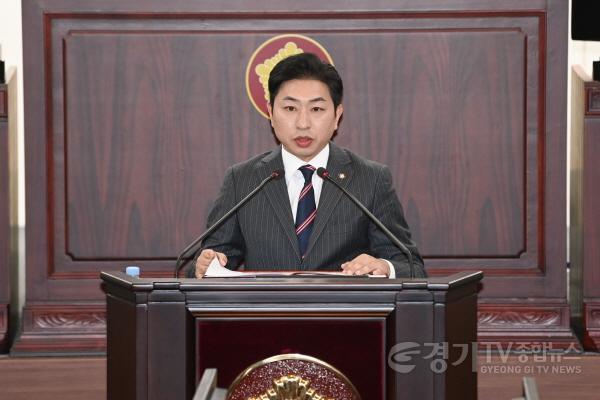 [크기변환]4.김종복 의원.jpg