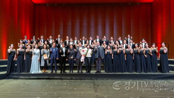 [크기변환][사진2] 용인시립합창단, 상임 운영 기념‘제10회 정기연주회 우리의 노래, 마음의 뜰에 피어나’성황리 마무리.jpg