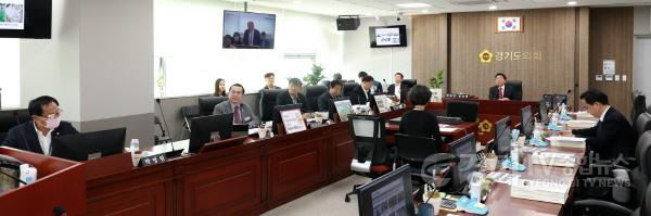 [크기변환]251113 농정해양위원회, “농수산물 할인쿠폰 사업, 위원회와 소통 필요.. (2).jpg