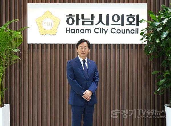 [크기변환][사진자료] 하남시의회 오승철 의원.(사진_하남시의회 제공).jpg