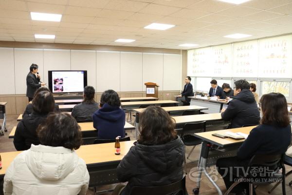 [크기변환]251117 최종현 도의원 매탄동 어린이공원 1.jpg