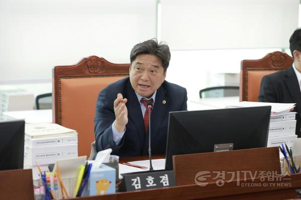 [크기변환]251118 김호겸 의원, 경기도교육청은 안전한 학교 급식의 모델이 되어야!.jpg