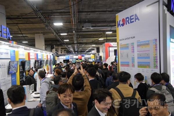 [크기변환]4. 용인특례시는 CES 2026에서 참가를 지원하는 용인지역 기업 위스메디컬이 CES 혁신상을 받았다고 밝혔다. 사진은 지난해 1월 7일 미국 라스베이거스에서 열린 CES 2025.JPG