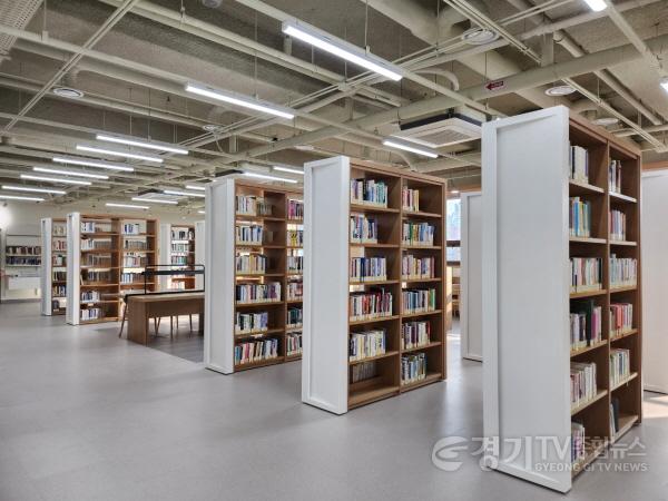 [크기변환]1-1. 구성도서관 서가.jpg