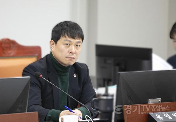 [크기변환]251124 유영일 의원, “서민·취약계층 안전예산 대폭 삭감...도정의 우선순위가 뒤집혔다”1.jpg
