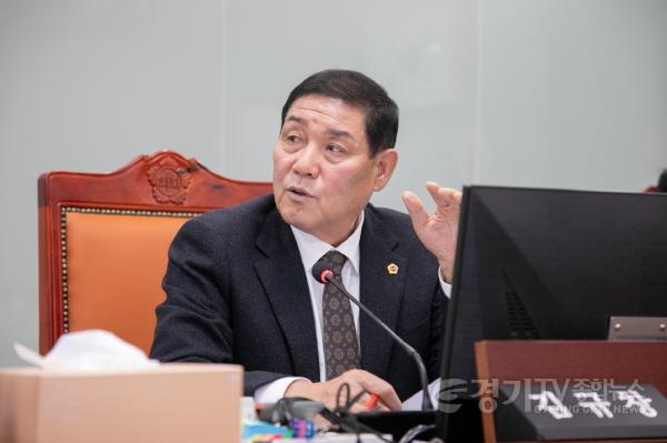 [크기변환]251127 김규창 부의장, 필수 소방장비 선제적 확보 주문.jpg