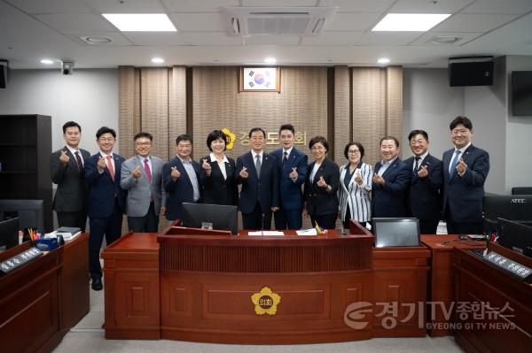 [크기변환]251127 미래과학협력위원회, 동의안 및 2026년도 본예산 심사의결...위원들 한목소리.jpg